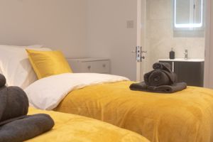 Photo 11- click for photo gallery